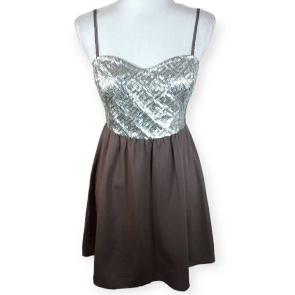H&M SEQUIN SILVER & GRAY DRESS SZ.10 EUC.